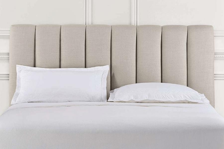 R153 headboard/bed - Furnify.ca