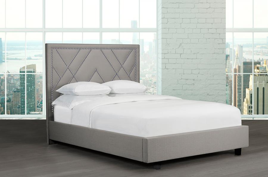 R157 Platform bed