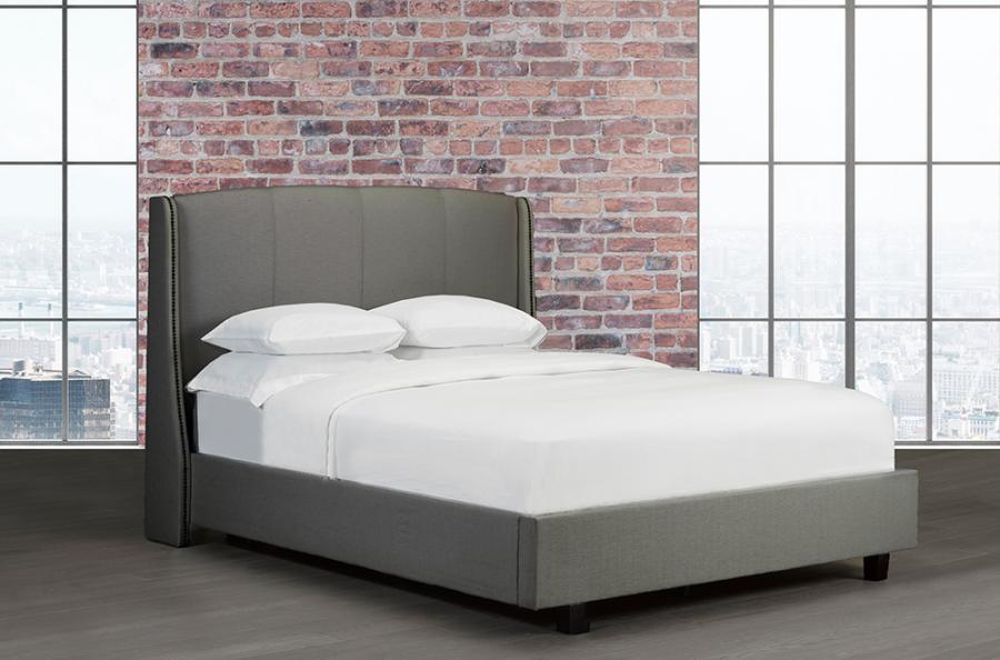 R197 haedboard/bed - Furnify.ca