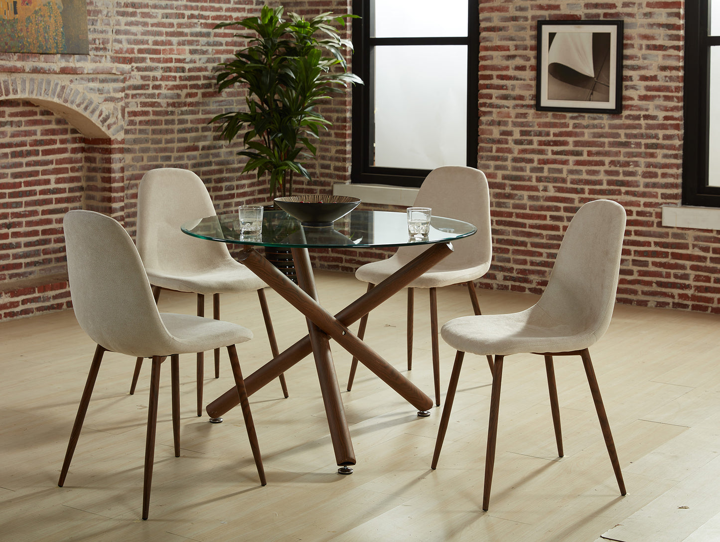 Rocca Round Dining Table in Walnut