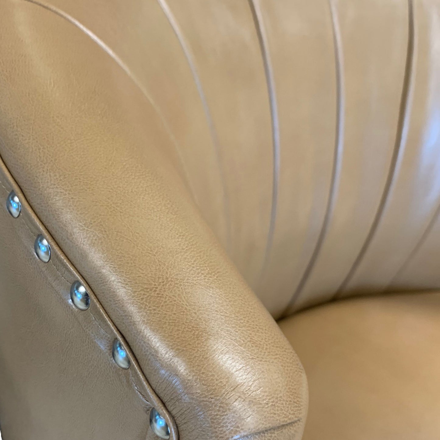 Fauteuil d'appoint Kyrie gris expresso et selle expresso