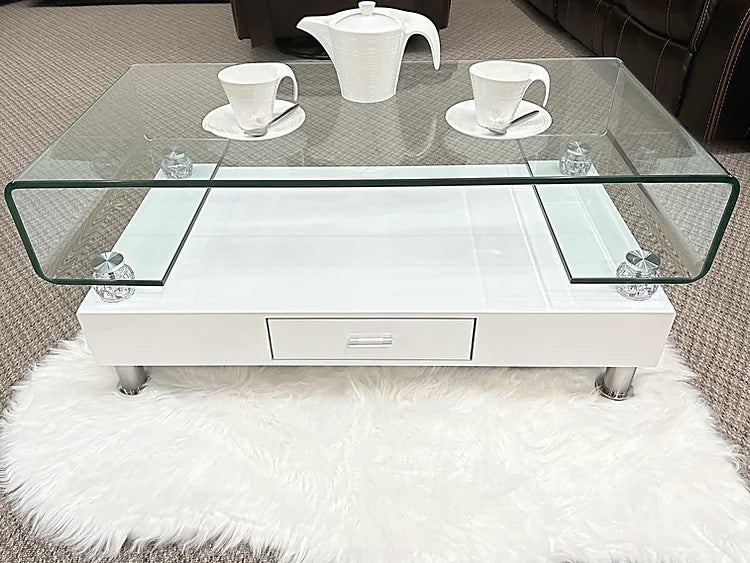 Oscar Condo White (40"x20")