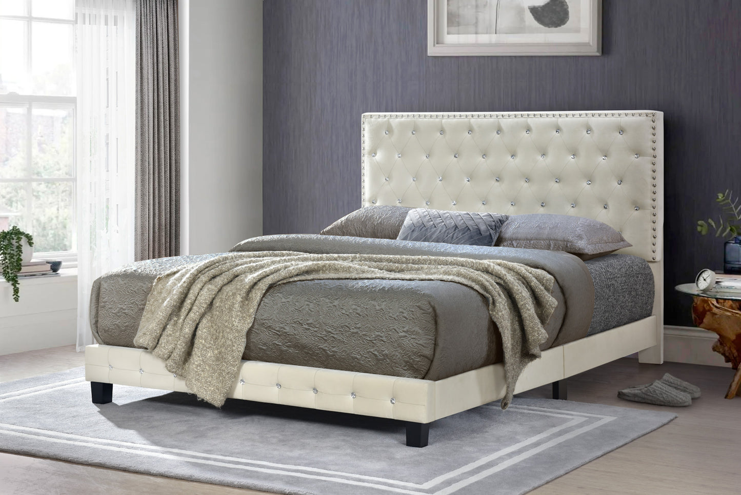 Diamond Bed (Queen) (Fabric Velvet Off White)