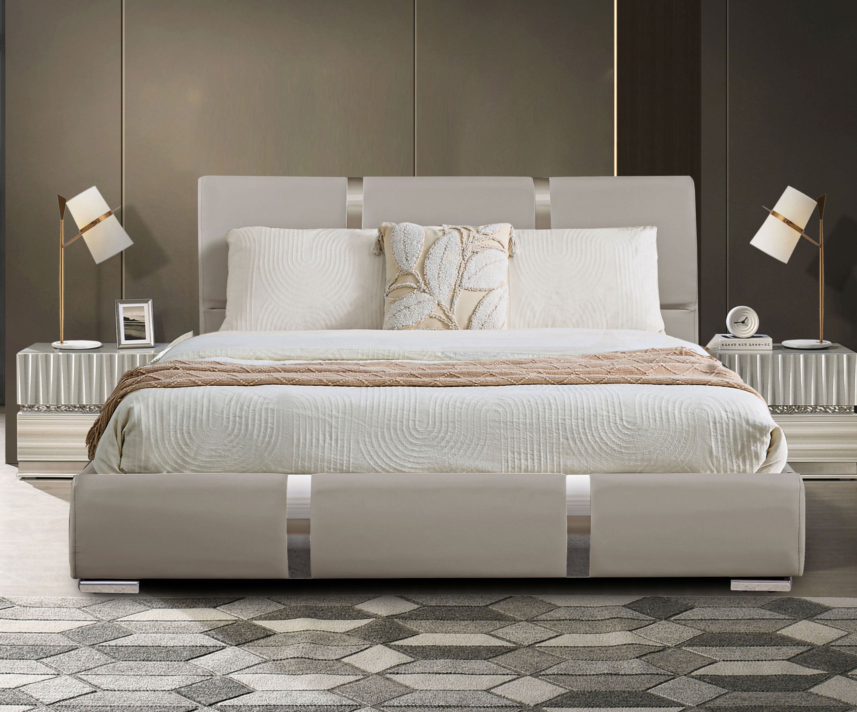 MURICH BEDROOM SET WITH AMBIENT LIGHTING