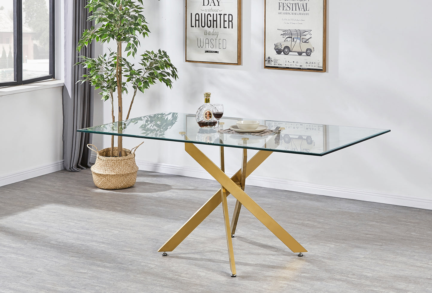 Table à manger ronde en forme d'épée