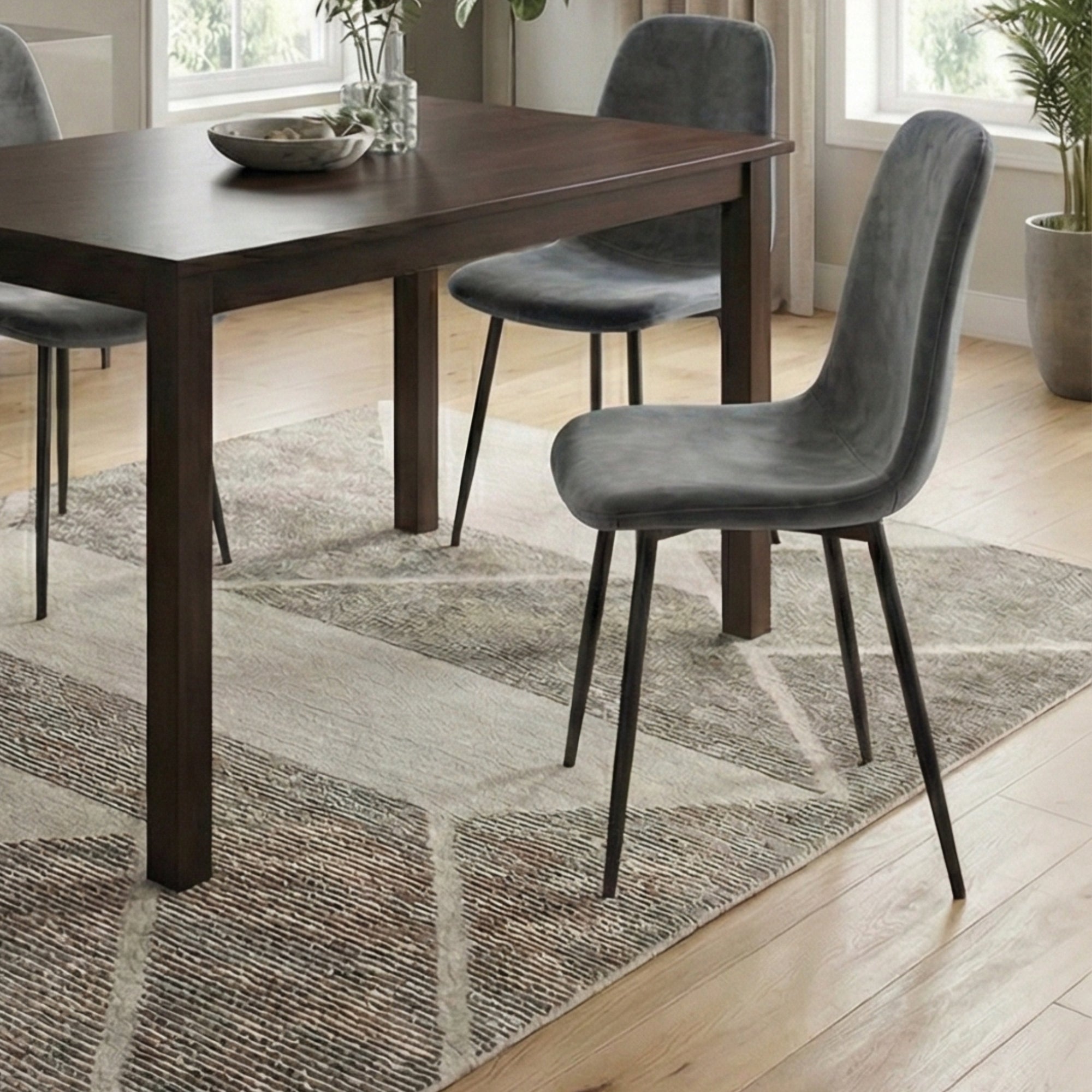 GREY BLACK LEGS DINING CHAIRS SET OF 4